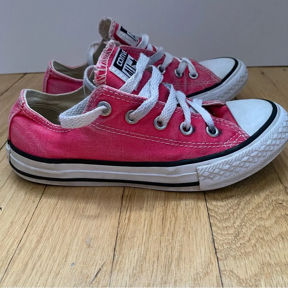 Converse Chuck Taylor All Star Sneakers Girls kids 13 Low-Top Pink Lace Up Shoes